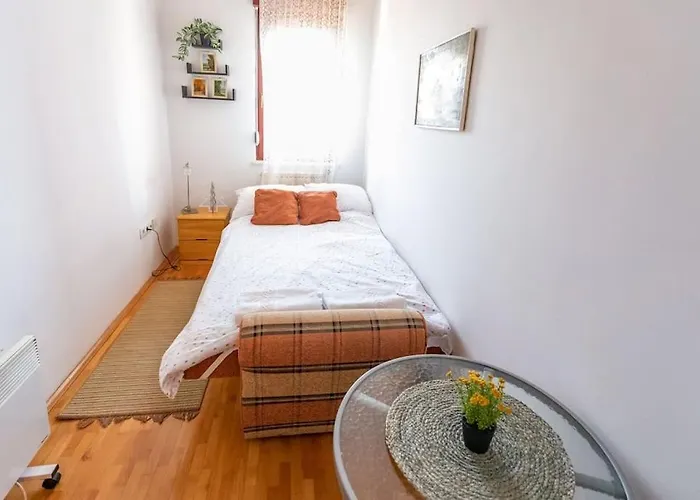 Convenient, Family-friendly And Stylish 3 Bed